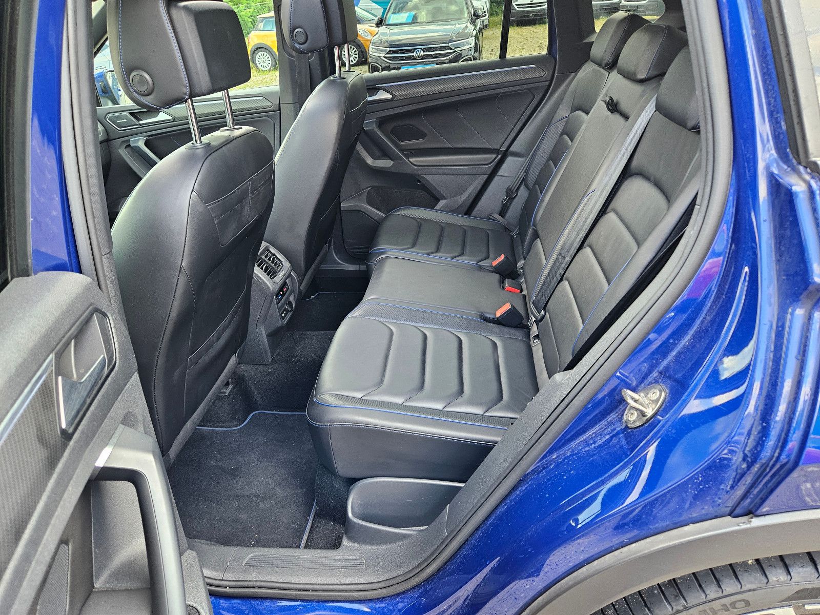 Volkswagen Tiguan R 4Motion - Samsaru's Car Outlet