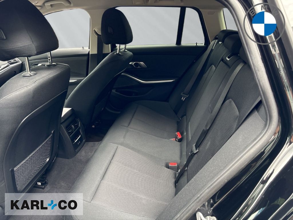 BMW 320 d Touring LC Prof - Samsaru's Car Outlet
