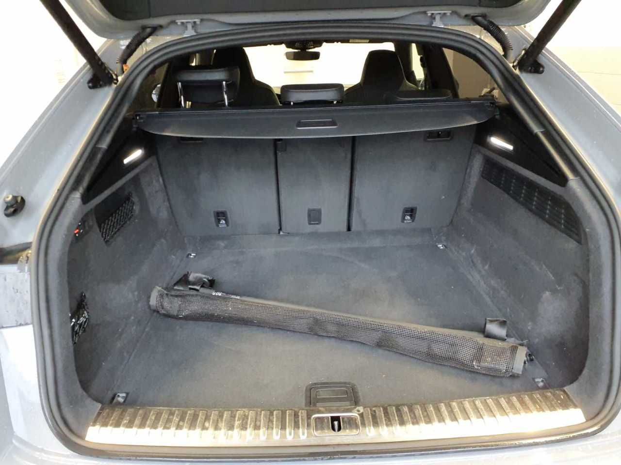 Audi Q8 S line comp.+ 50TDI AHK Pano Carbon S-Sitze R