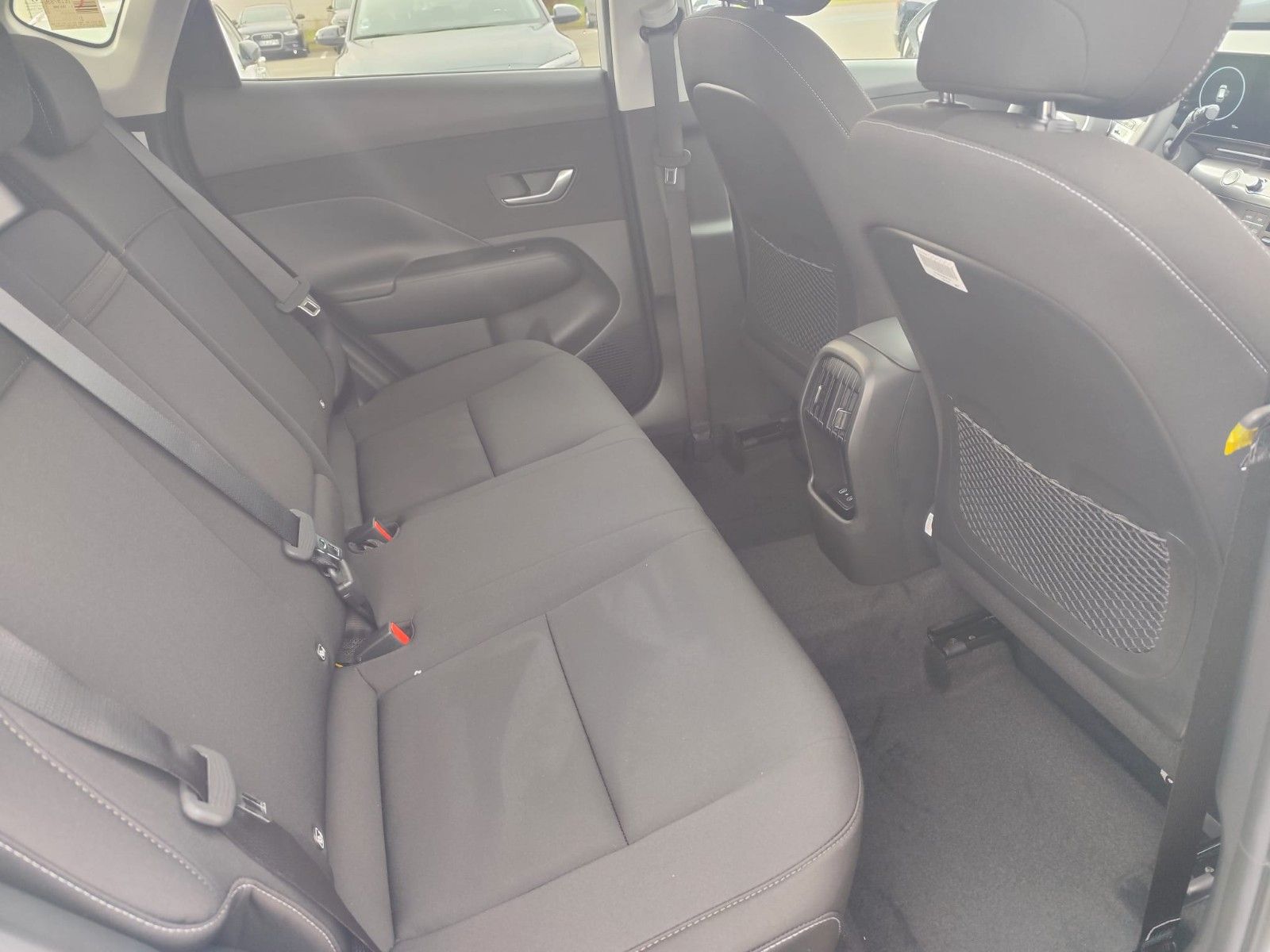 Hyundai Kona 1.6 T-GDI Trend - Samsaru's Car Outlet