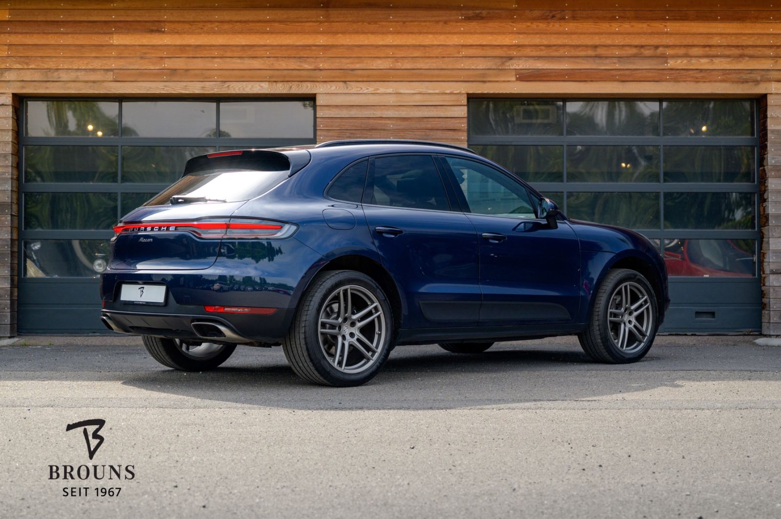 Porsche Macan 245PS - Samsaru's Car Outlet