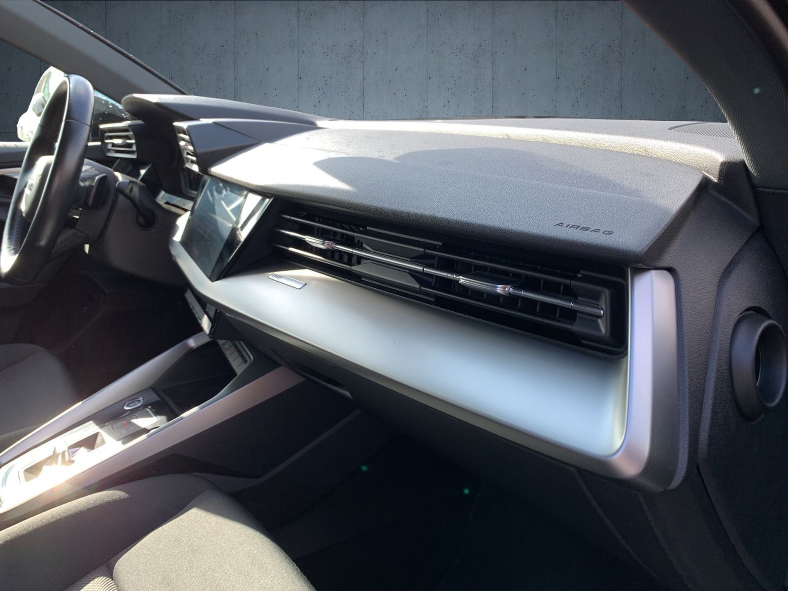 Audi A3 Sportback 40 TFSI e MMI/ASI/SHZ/sound/Temp