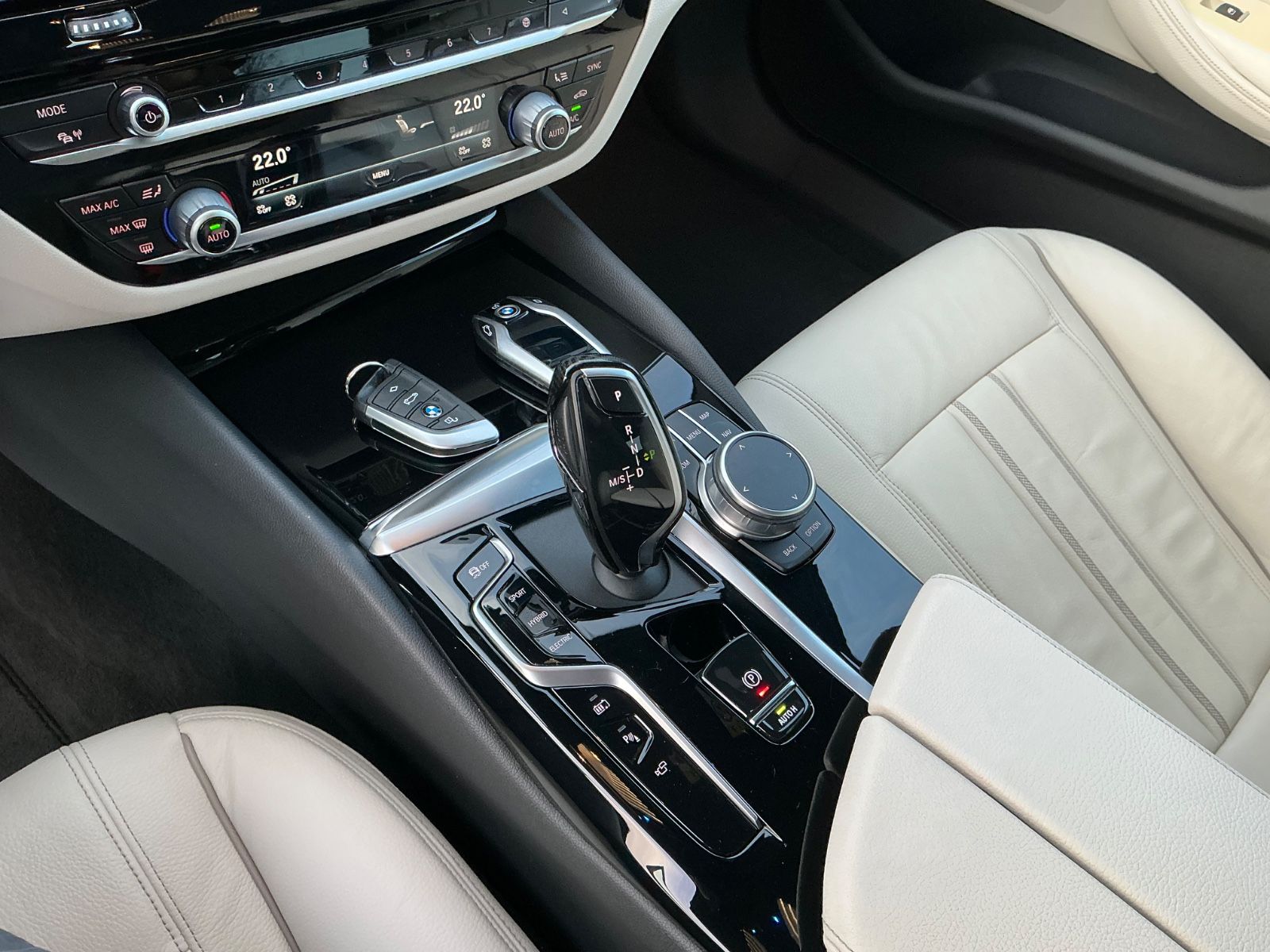 BMW 530 e xDrive M Sport S Dach, Display Key LDG