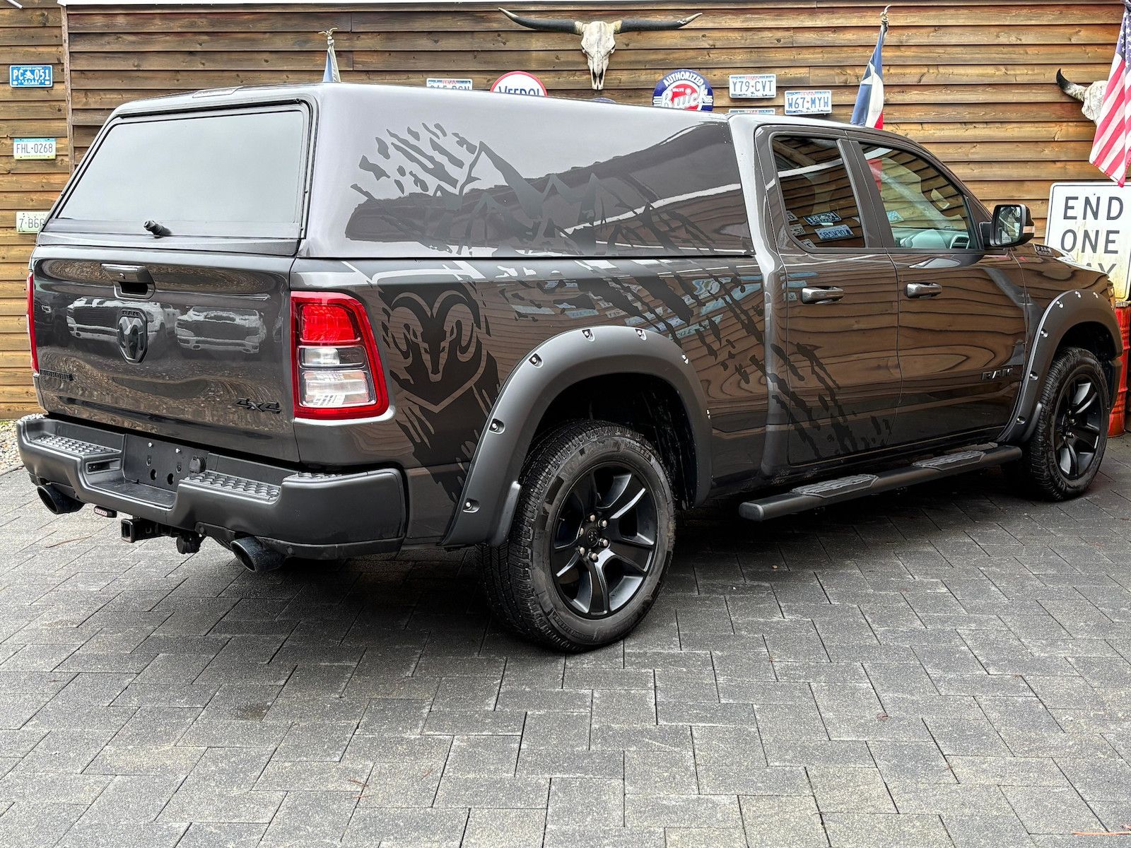 Dodge RAM 1500 5,7L Gen5 Hardtop QuadCab Leder