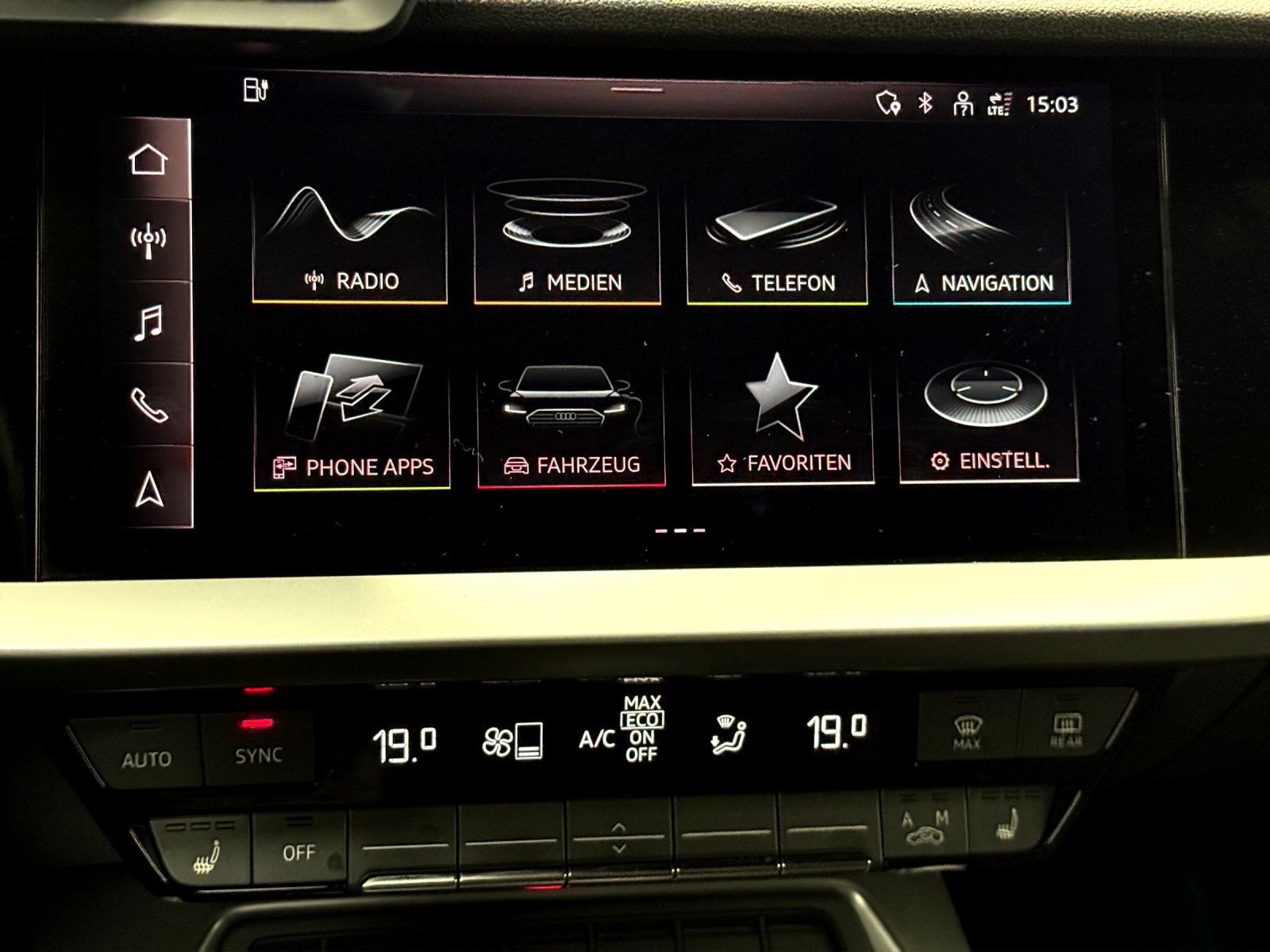 Audi A3 Sportback 45 TFSI e S LINE NAVI KAMERA LM