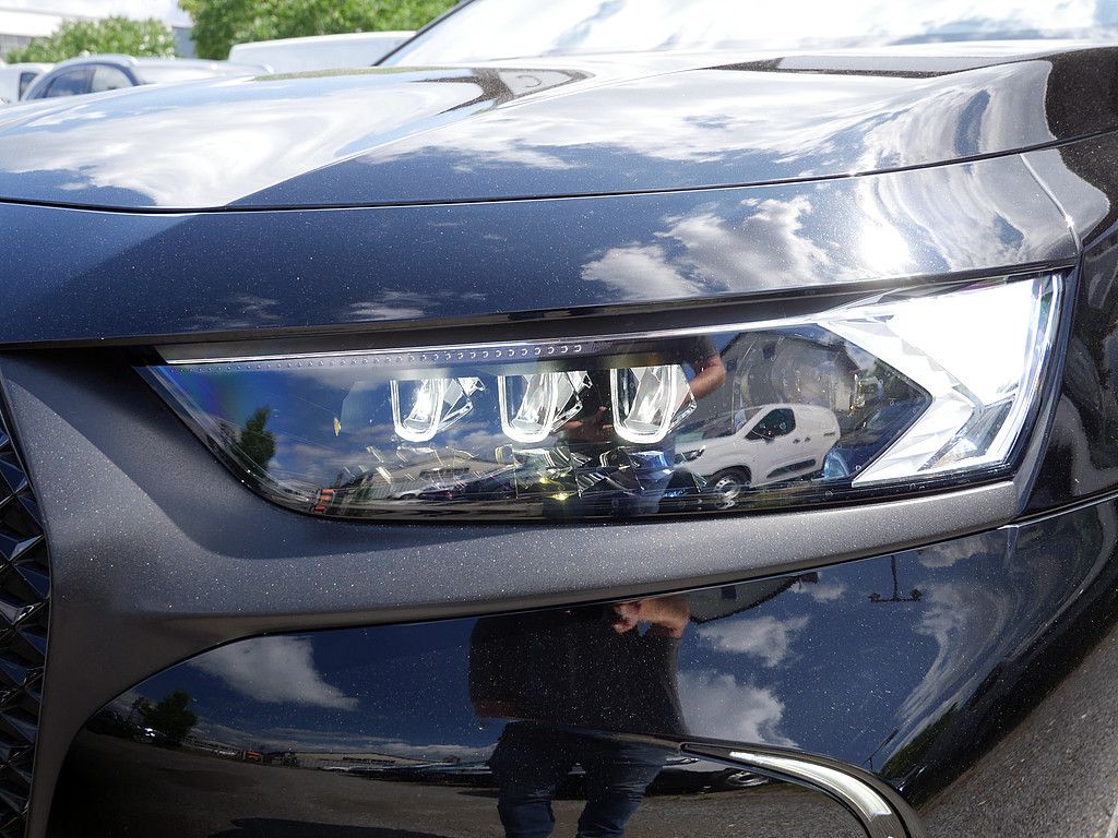 DS Automobiles DS 7 Crossback Performance Line+ E-Tense 225 LED