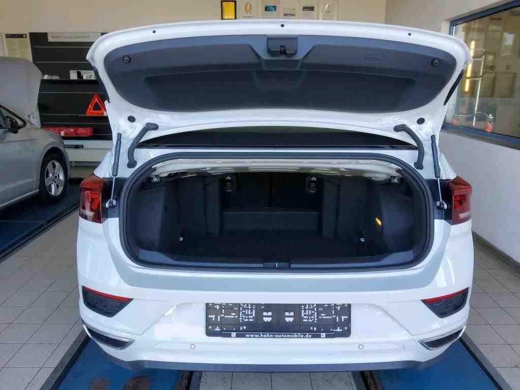 Volkswagen T-Roc 1.5 TSI R-Line - Samsaru's Car Outlet