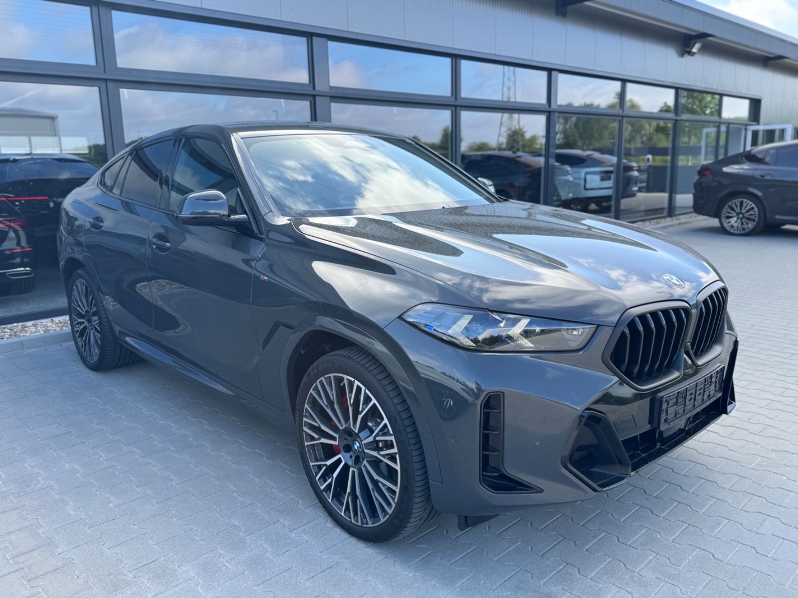 BMW X6 30d M Sport Pro - Samsaru's Car Outlet