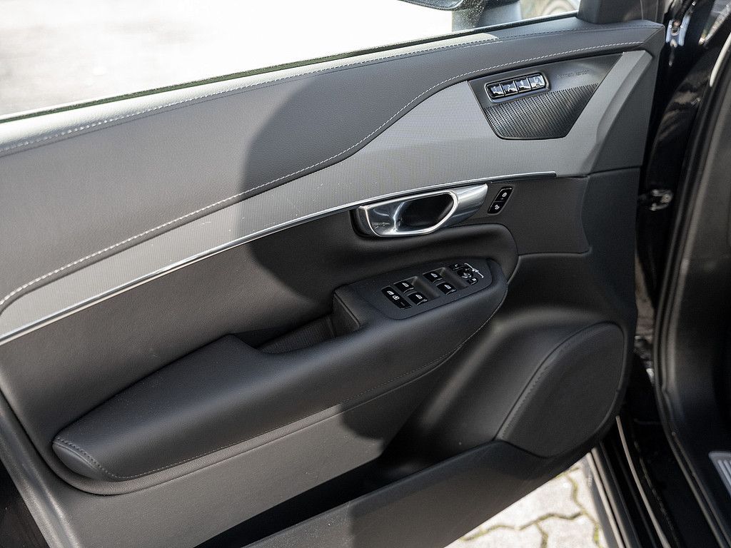 Volvo XC90 B5 AWD Plus Bright Panorama, AHK