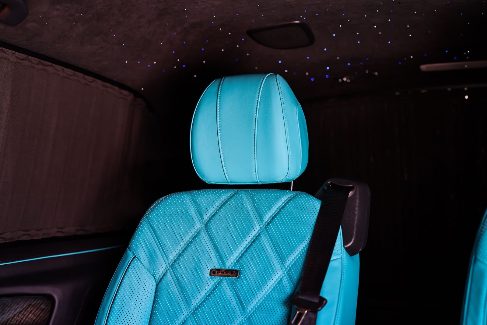 Mercedes-Benz V 300 4MATIC - Samsaru's Car Outlet