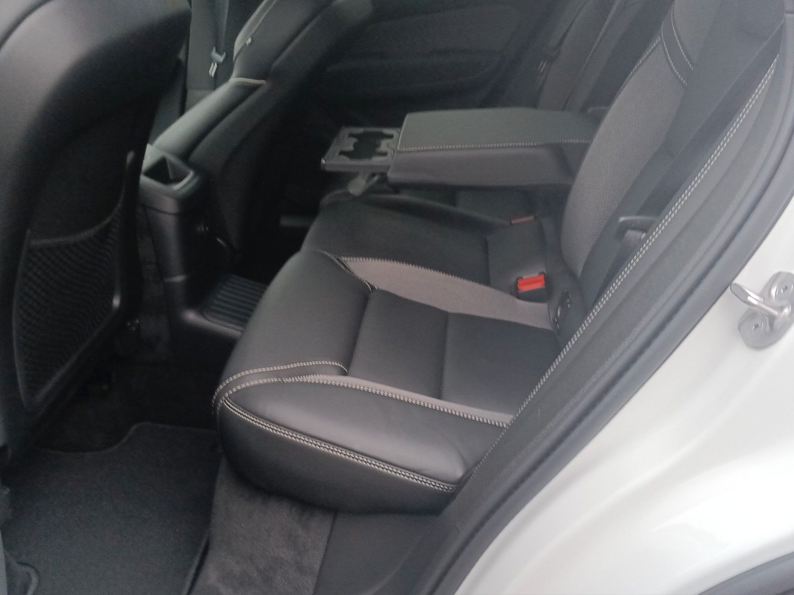 Volvo XC60 T6 AWD Plus Dark  360°/AHK/Pano/H&K