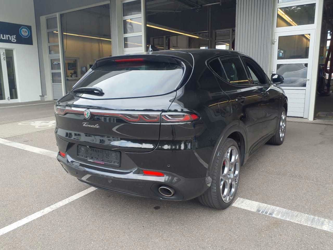 Alfa Romeo Tonale Veloce Plug-In-Hybrid Q4, Glasschiebedach