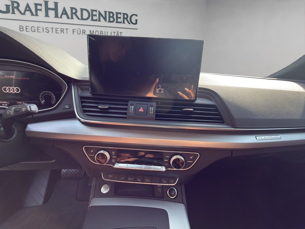 Audi Q5 S-Line 55TFSIe Quattro S-Tr. Pano AHK Leder