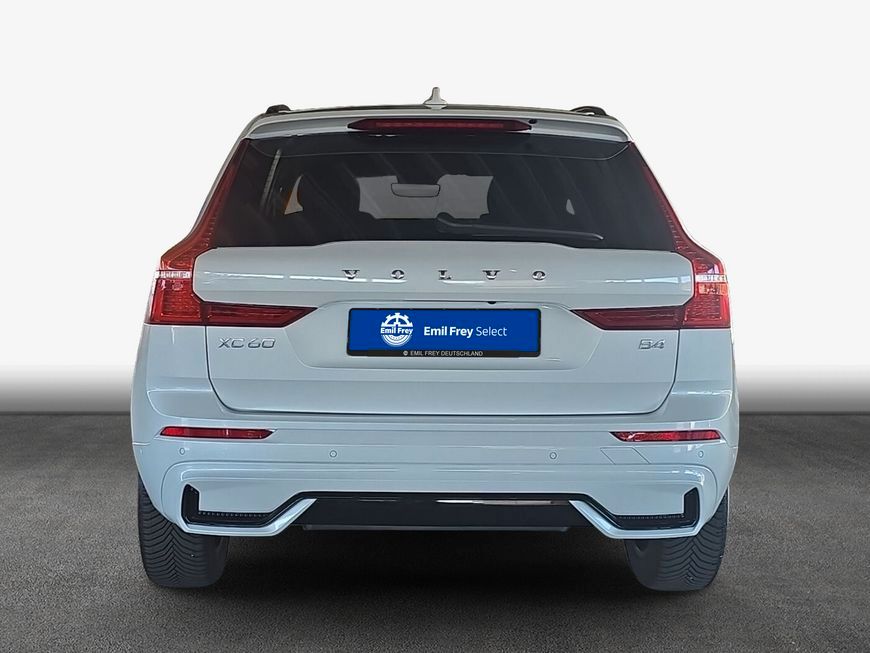 Volvo XC60 B4 B Plus Dark