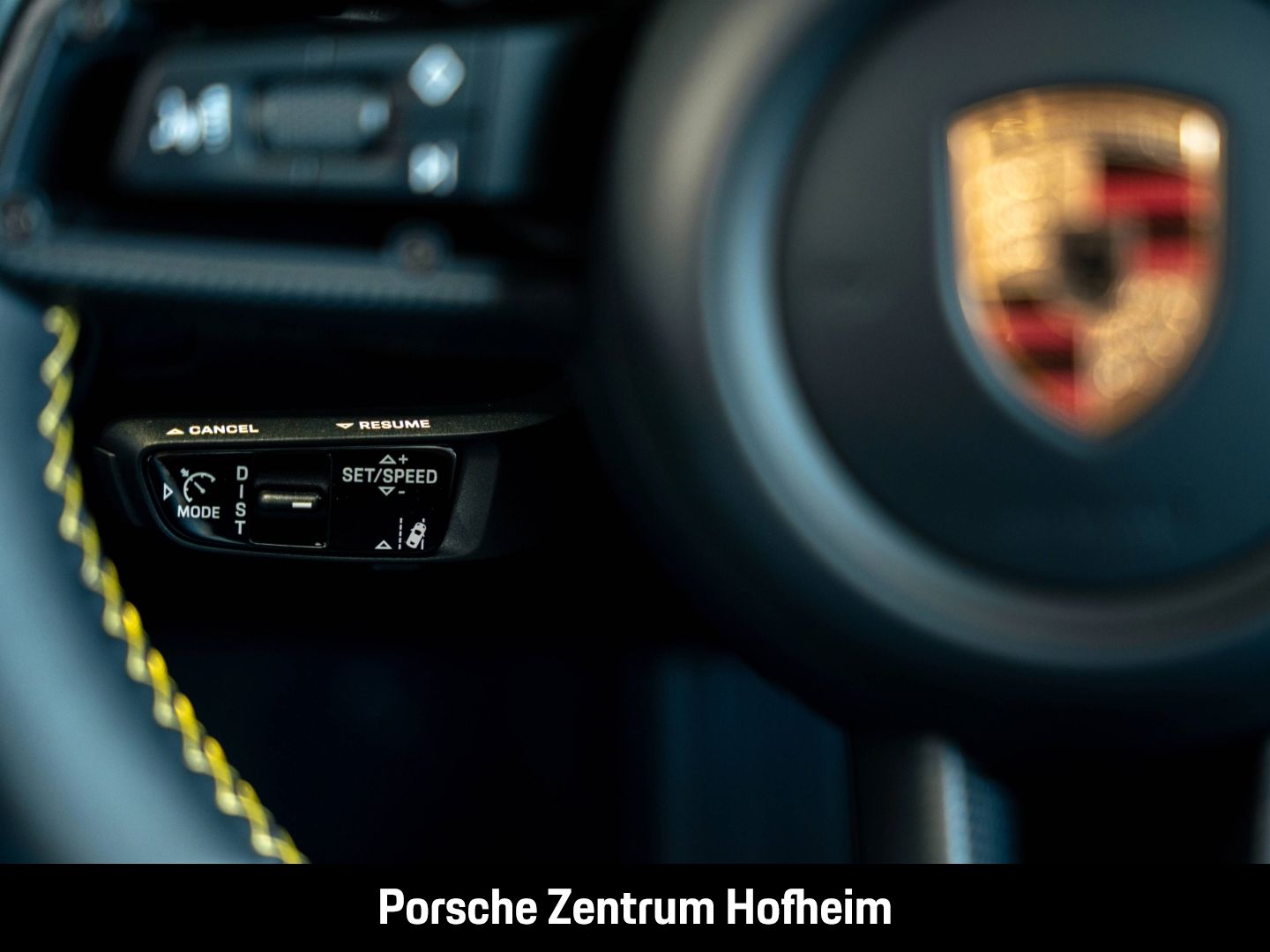 Porsche 992 911 Targa 4 GTS InnoDrive Abstandstempomat