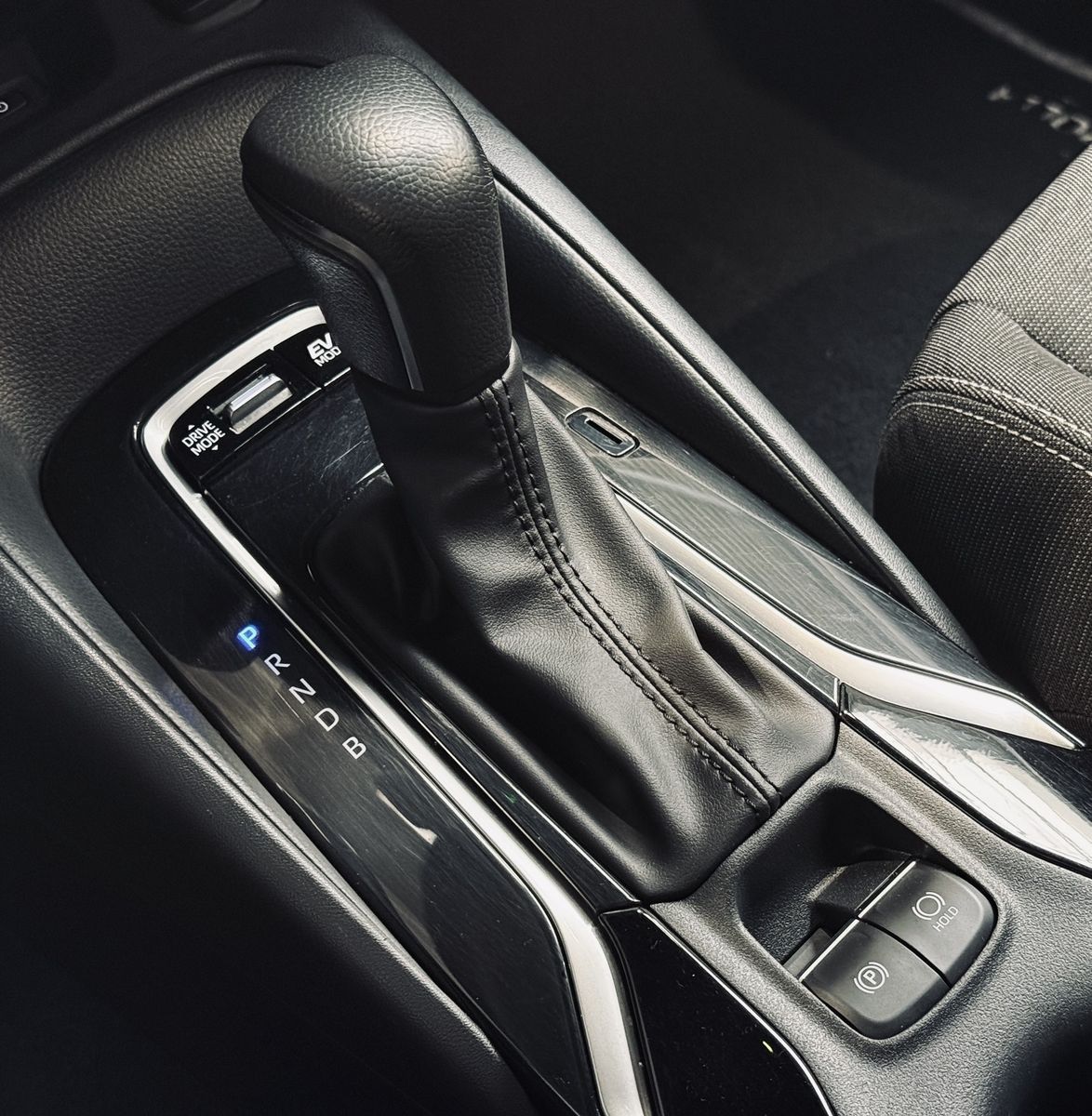 Toyota Corolla Touring Sports Hybrid Business|1.HD|KAME