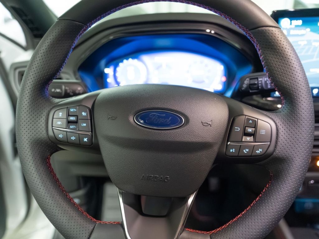 Ford Focus 1.0 MHEV Aut. ST-Line X Navi Matrix-LED AC