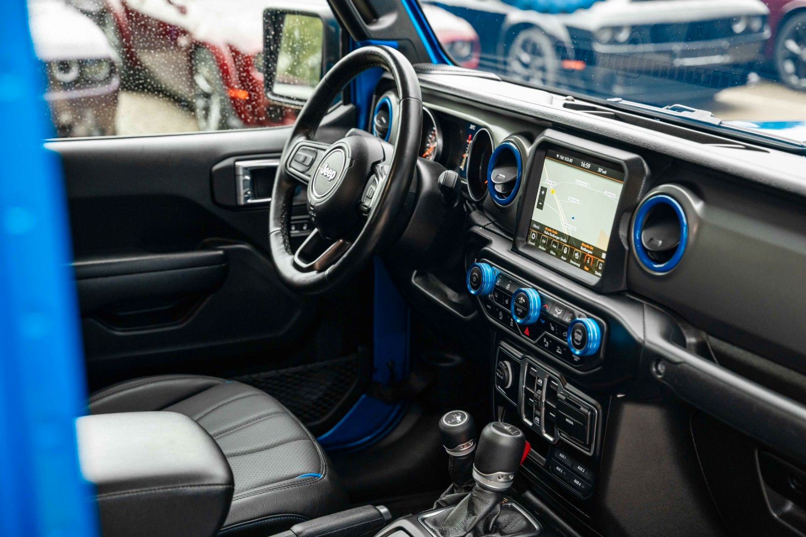Jeep Gladiator Willys 3.6 V6 285 PS | 4x4 Crew Cab
