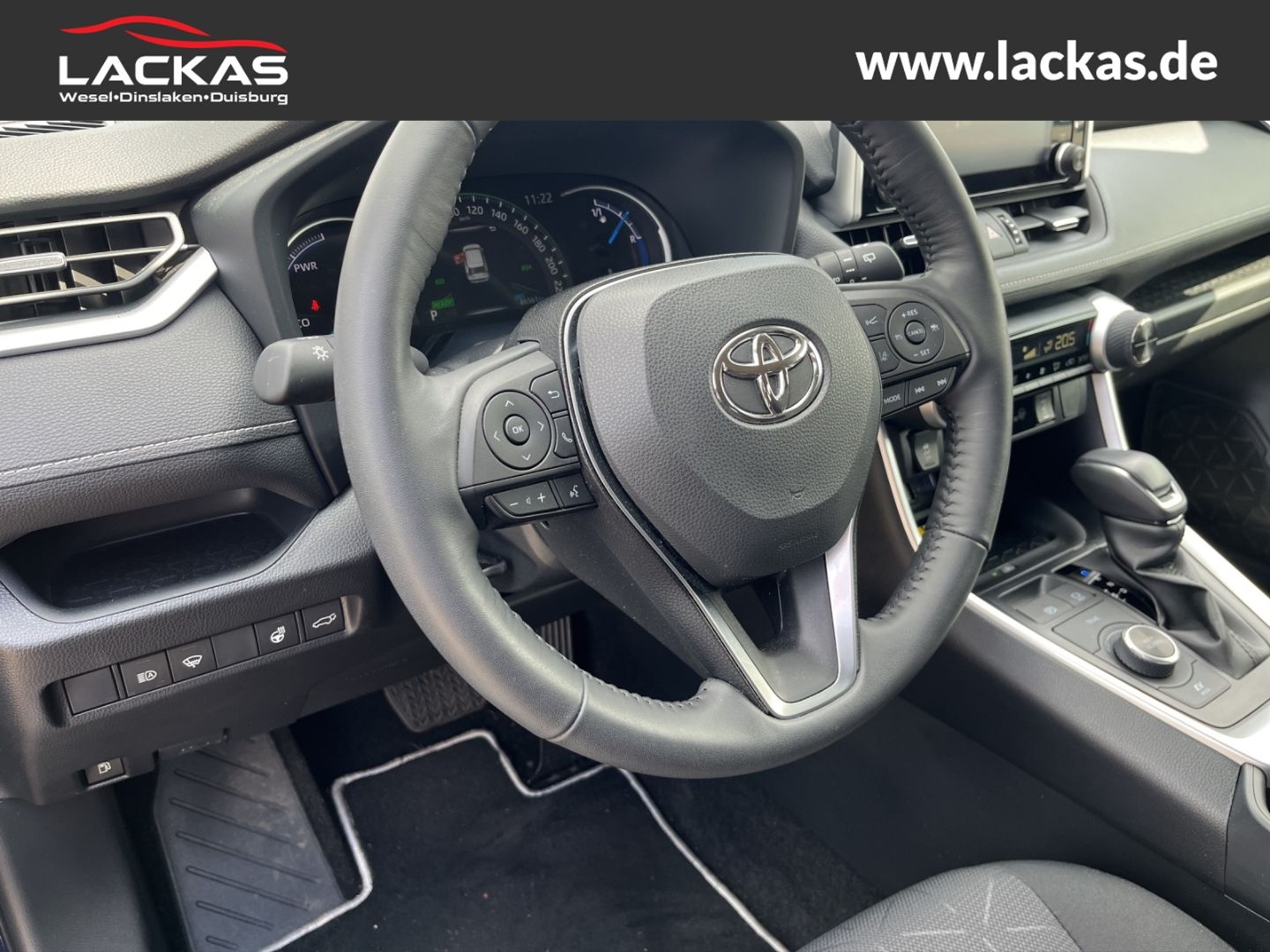 Toyota RAV 4 Hybrid 4x4 - Samsaru's Car Outlet