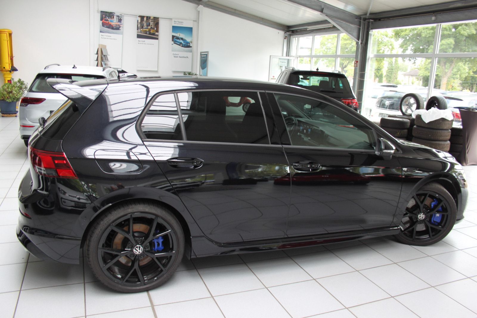 Volkswagen Golf VIII Lim./R/BLCKSTYLE/DSG/LEDER/R-PERFO-PAK