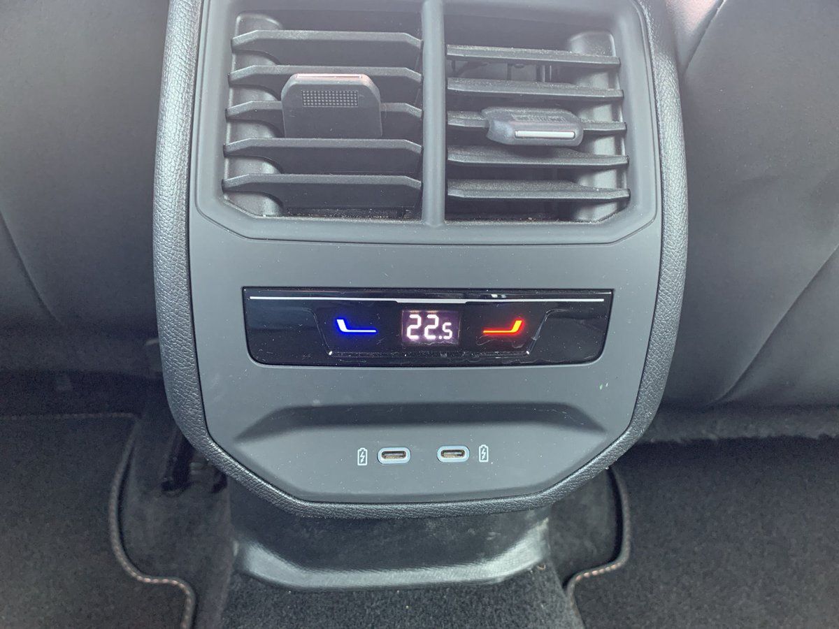 Cupra Formentor VZ 2.0 DSG 4DRIVE AHK+KLIMA+ACC+DAB+