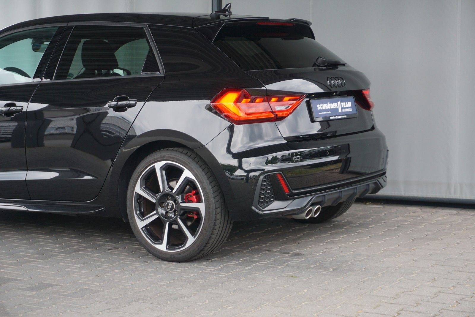 Audi A1 Sportback 40 TFSI S tronic S line - Samsaru's Car Outlet