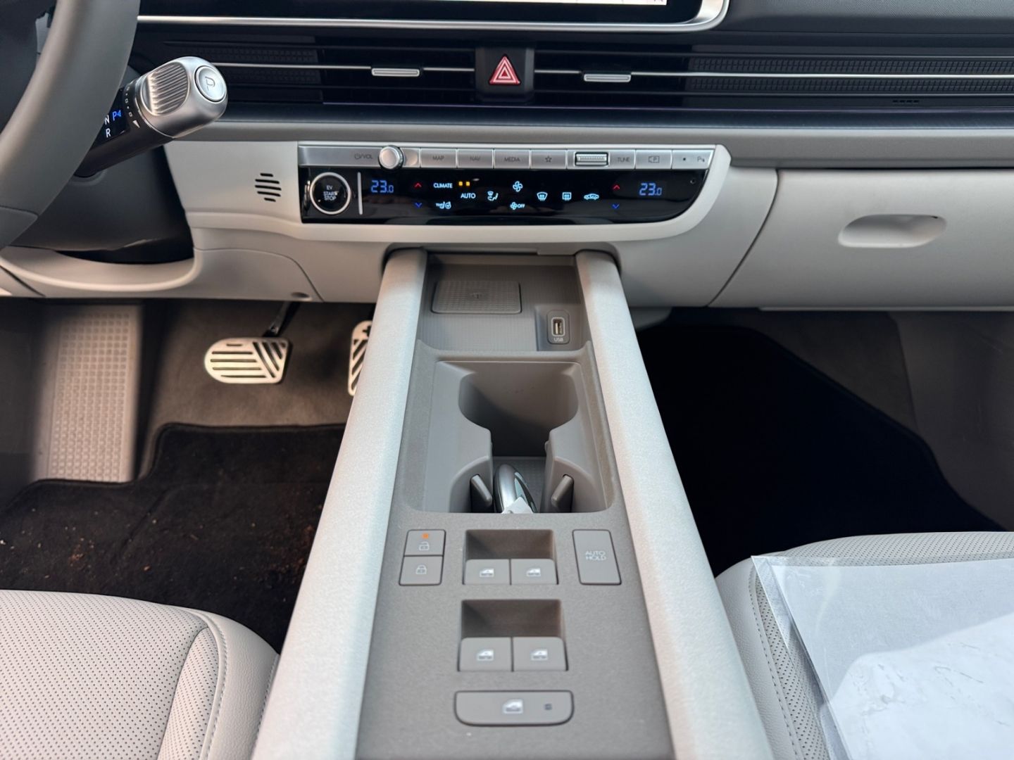 Hyundai IONIQ 6 Uniq HUD Navi Digitales Cockpit Memory S