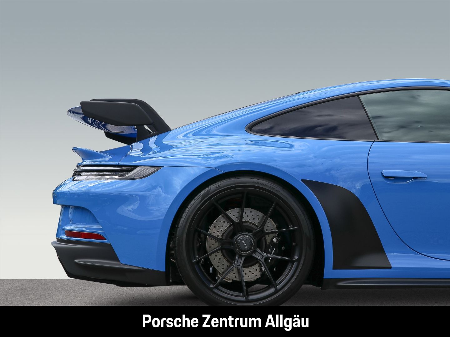 Porsche 992 911 GT3 - Samsaru's Car Outlet