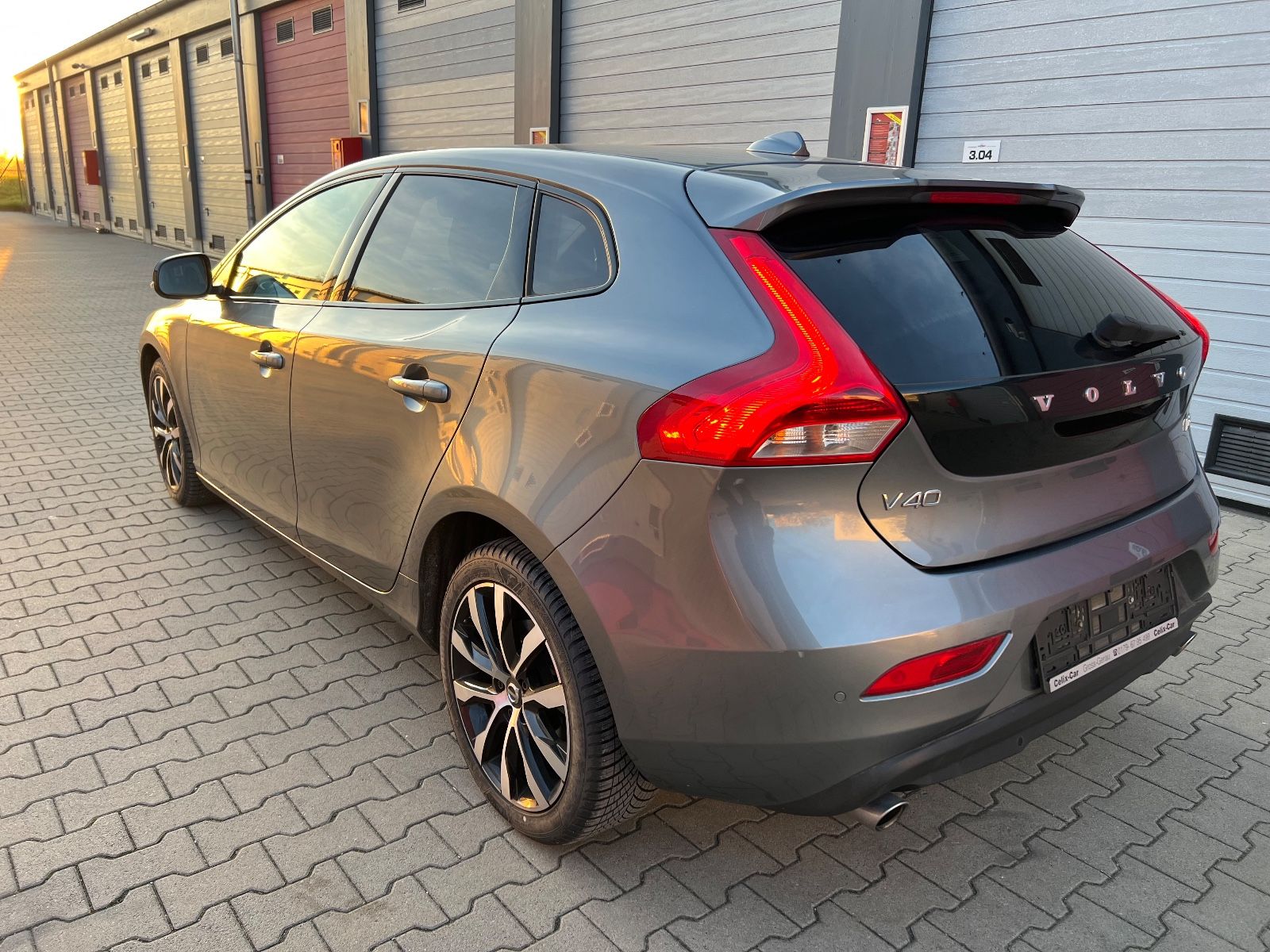 Volvo V40 Linje Svart+Kamera+LED+Tempomat+Start-Stop