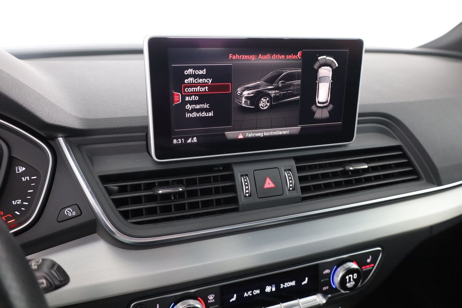 Audi Q5 55 TFSIe 2x S-Line quattro - Samsaru's Car Outlet