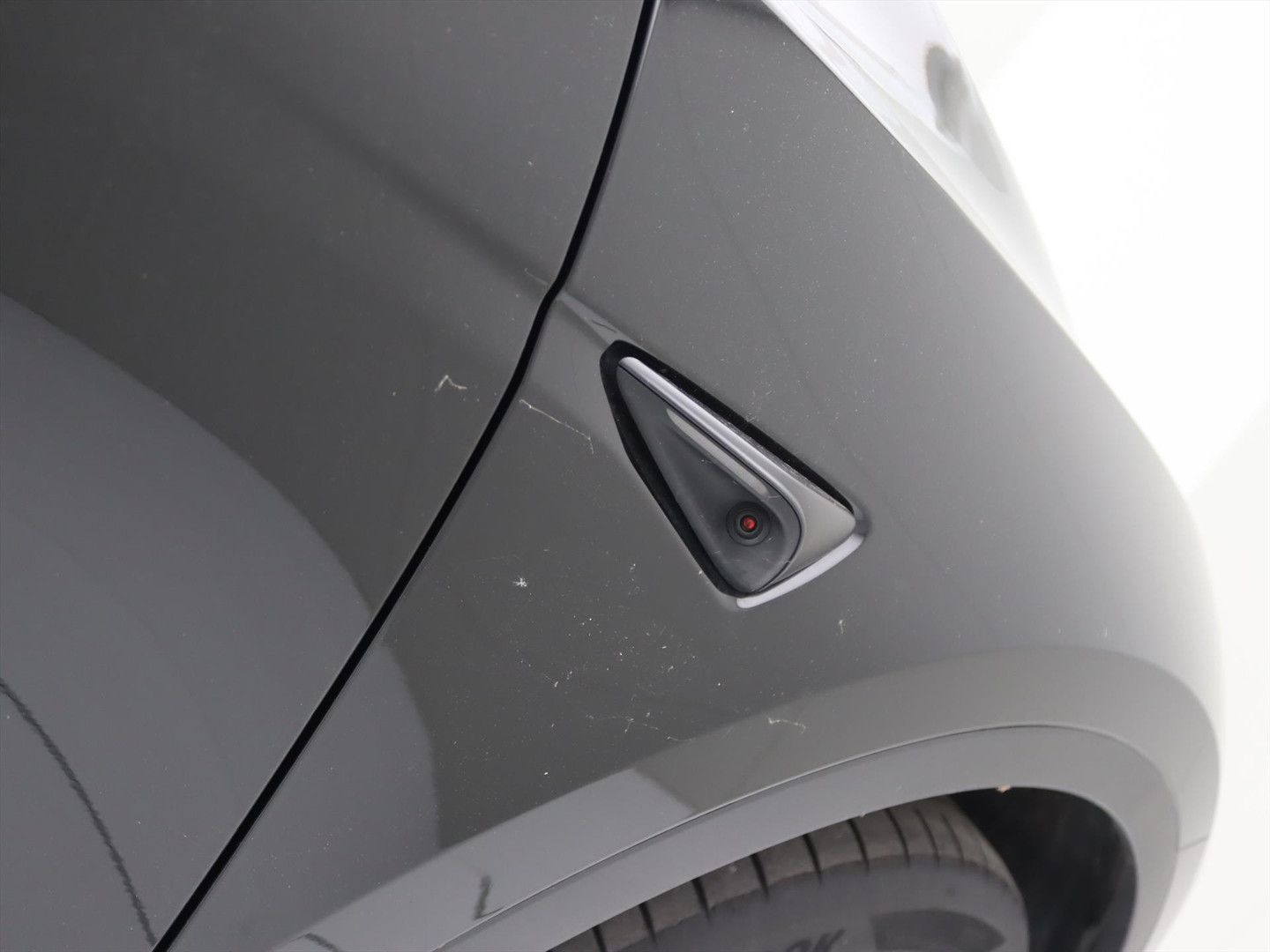 Tesla Model Y Long Range AWD 75kWh 351pk AMD RYZEN HW4