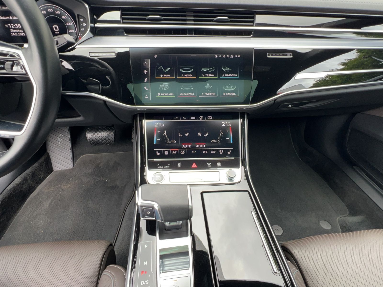 Audi A8 60 TFSI e qu. tiptronic - Samsaru's Car Outlet