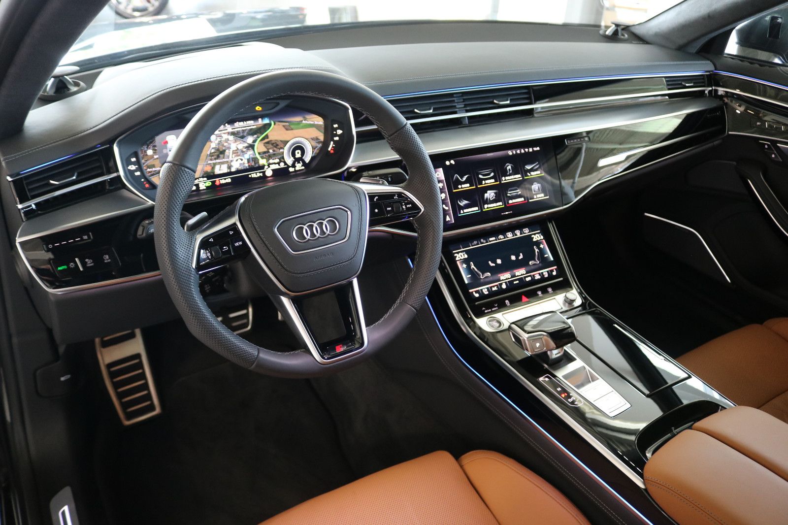 Audi A8 L 60 TFSI e Lang S line - Samsaru's Car Outlet