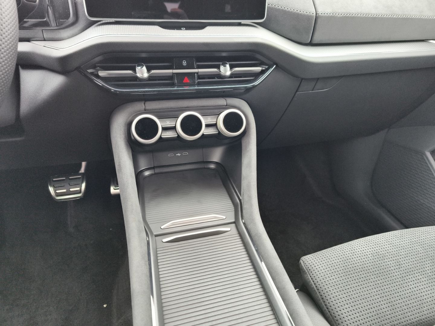 Skoda Kodiaq 1.5 TSI iV Sportline AHK 47.490.bei Inzah
