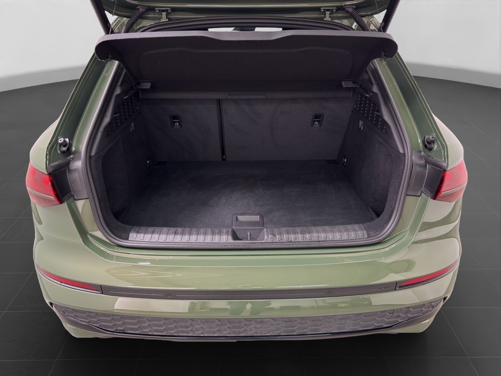 Audi A3 Sportback 35 TFSI S LINE - Samsaru's Car Outlet