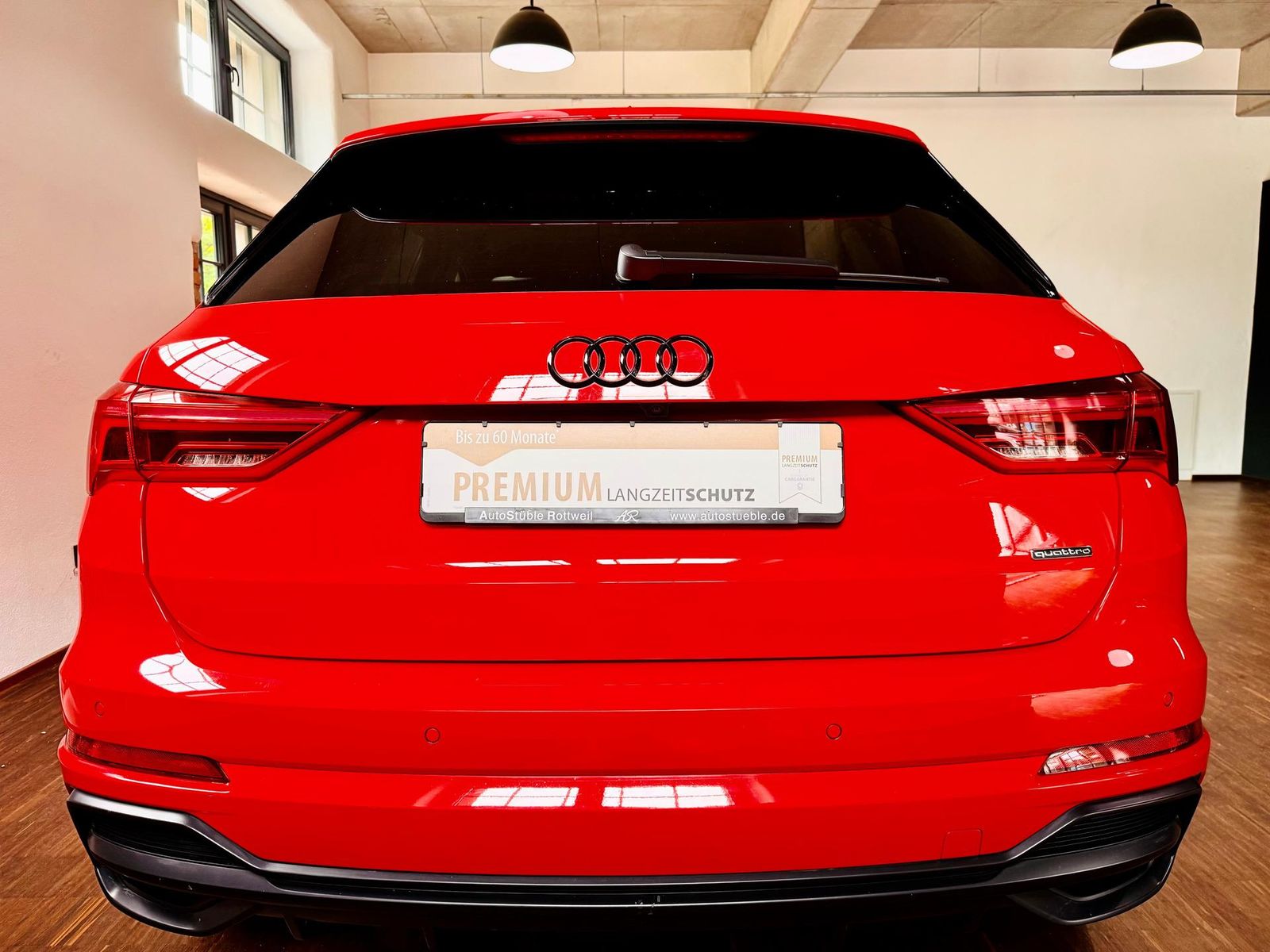 Audi Q3 45 TFSI S line - Samsaru's Car Outlet