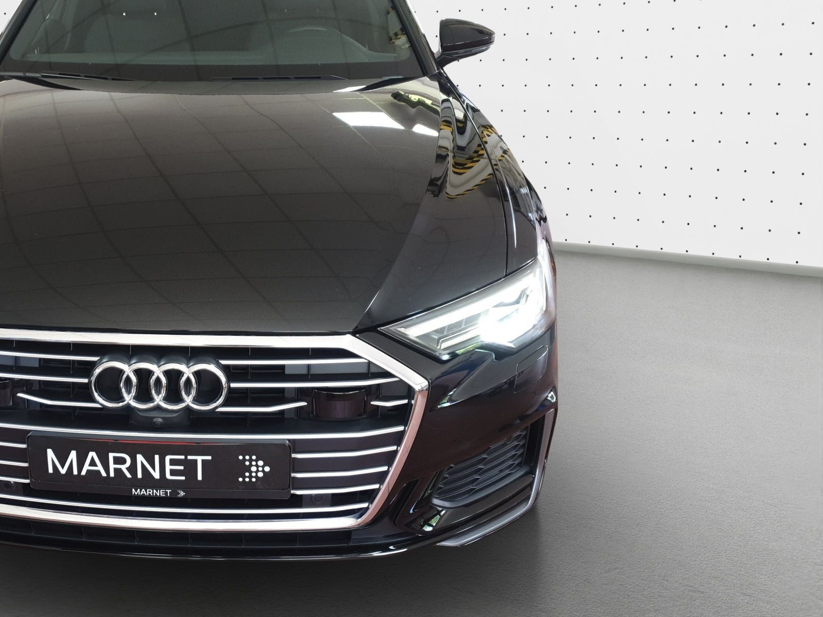 Audi A6 Avant 40 TDI S line - Samsaru's Car Outlet
