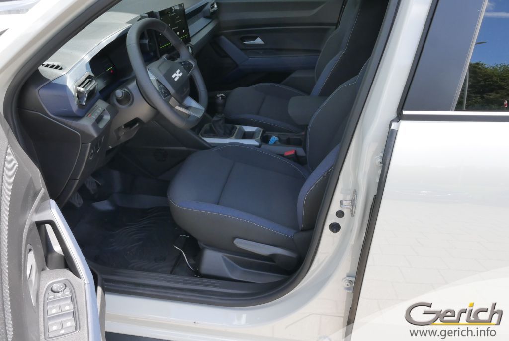Dacia Duster TCe 130 Journey - Samsaru's Car Outlet