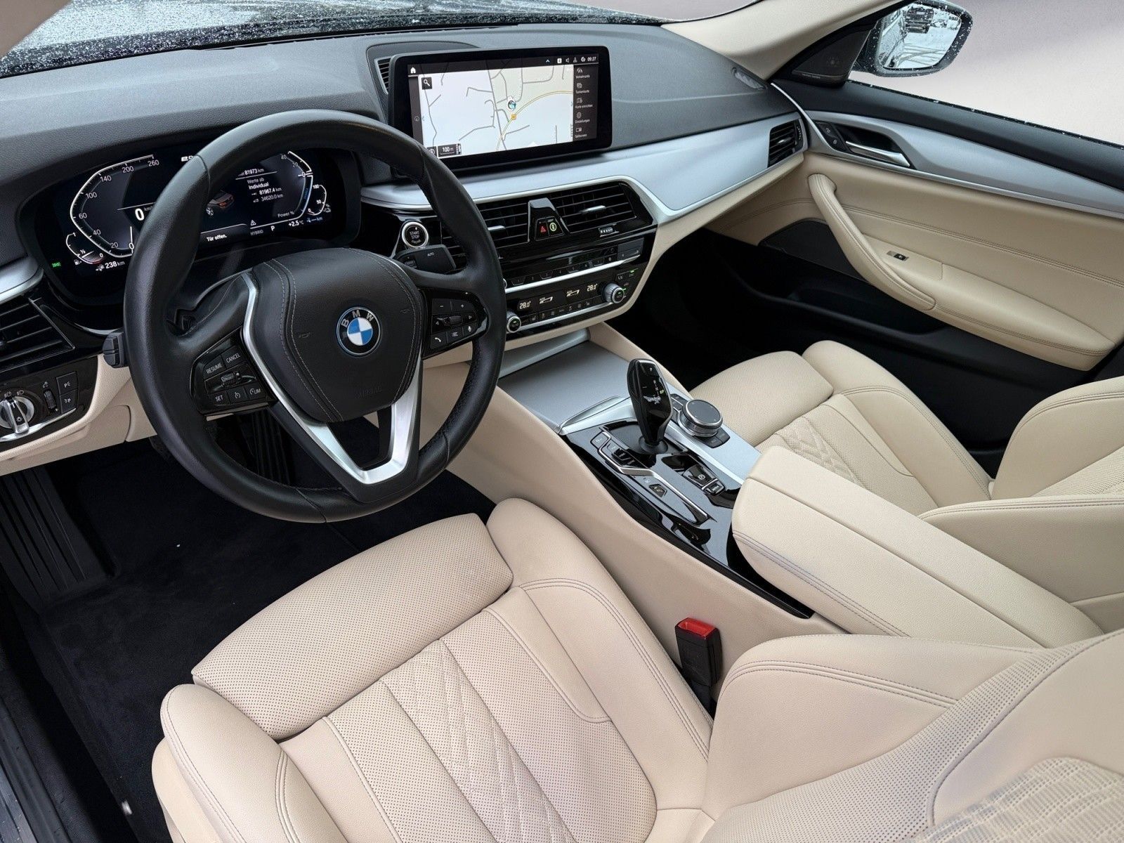 BMW 530e xDrive Navi Kima Leder PDC AHK Harman K. DA