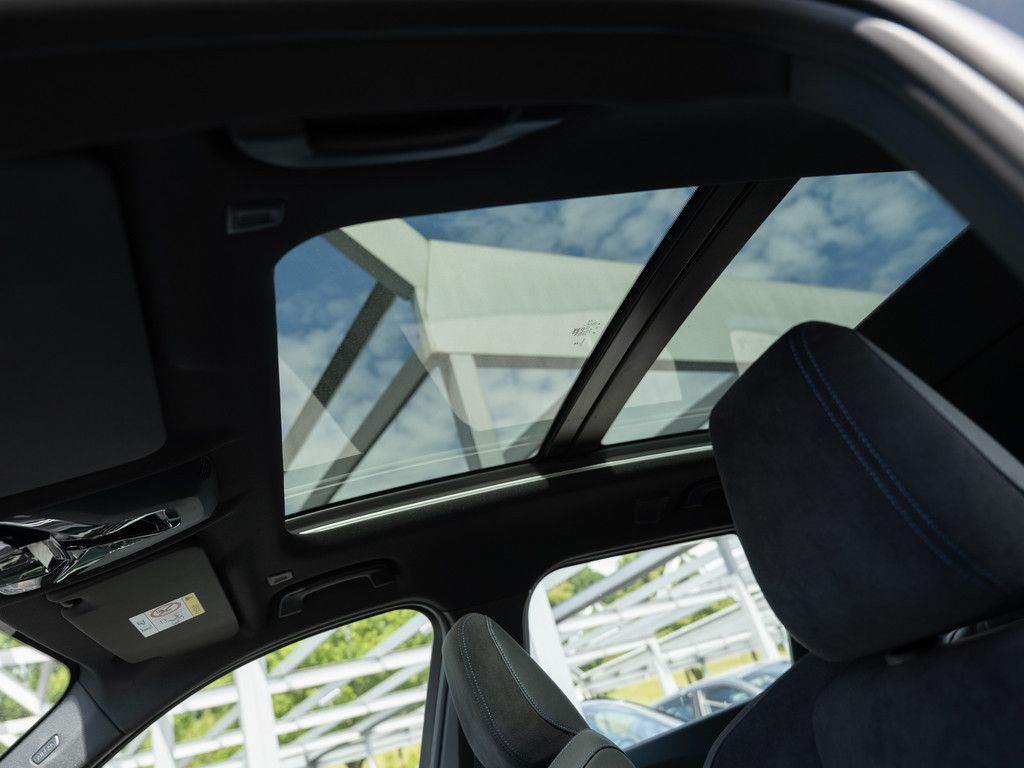 BMW X1 xDrive23i M-Sport - Samsaru's Car Outlet