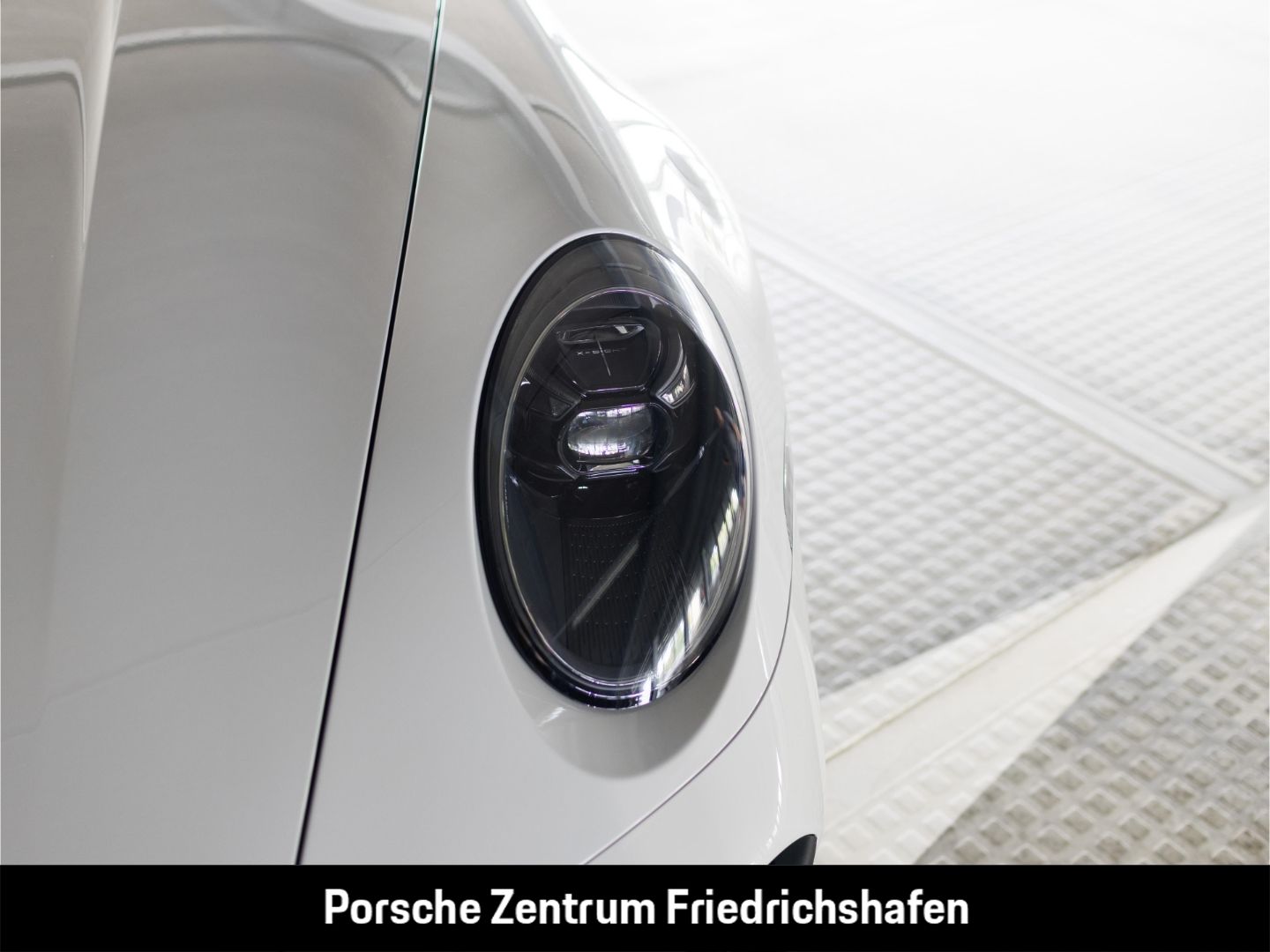 Porsche 992 911 Turbo S Cabriolet Burmester Liftsystem B