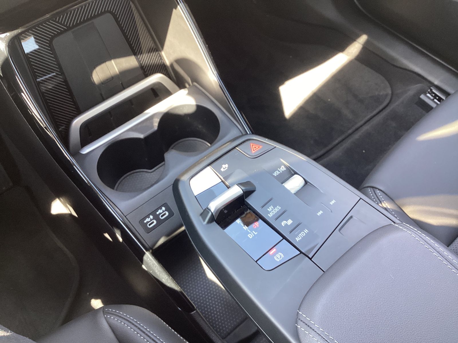 BMW X1 xDrive30e - Samsaru's Car Outlet