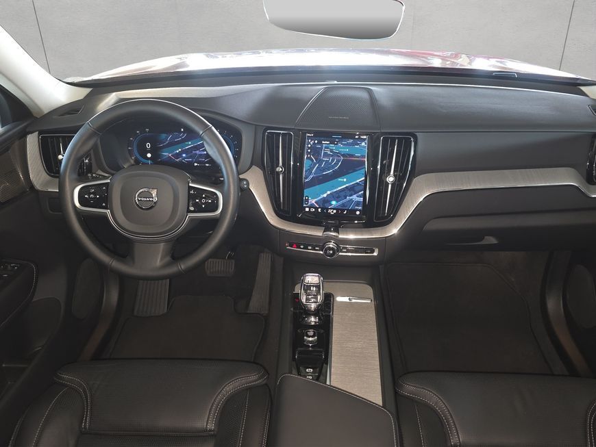 Volvo XC60 B5 B AWD Plus Dark