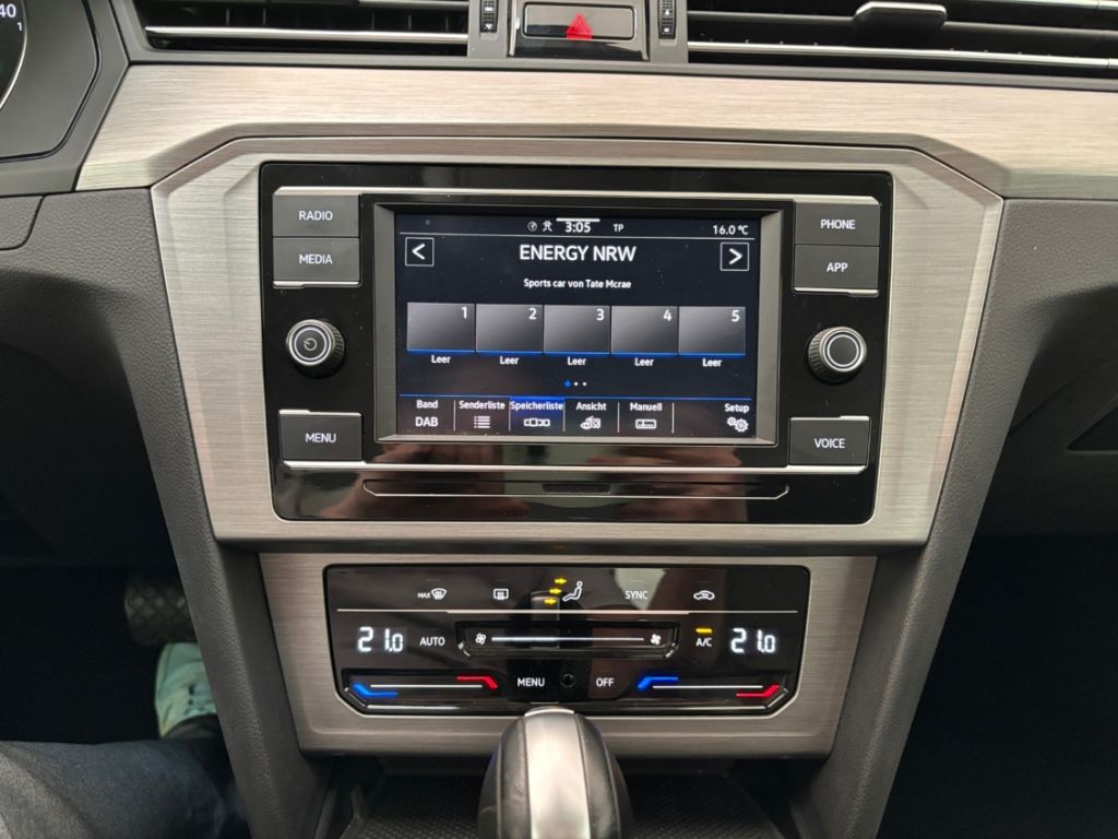 Volkswagen Passat Basis - Samsaru's Car Outlet