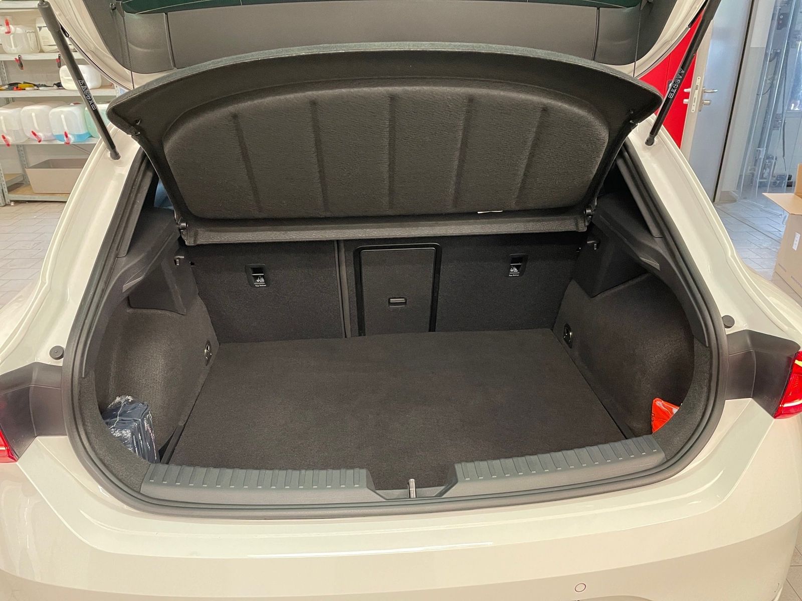 Seat Leon 1.4 TSI e-Hybrid FR *AHK*KAMERA*NAVI*LED*