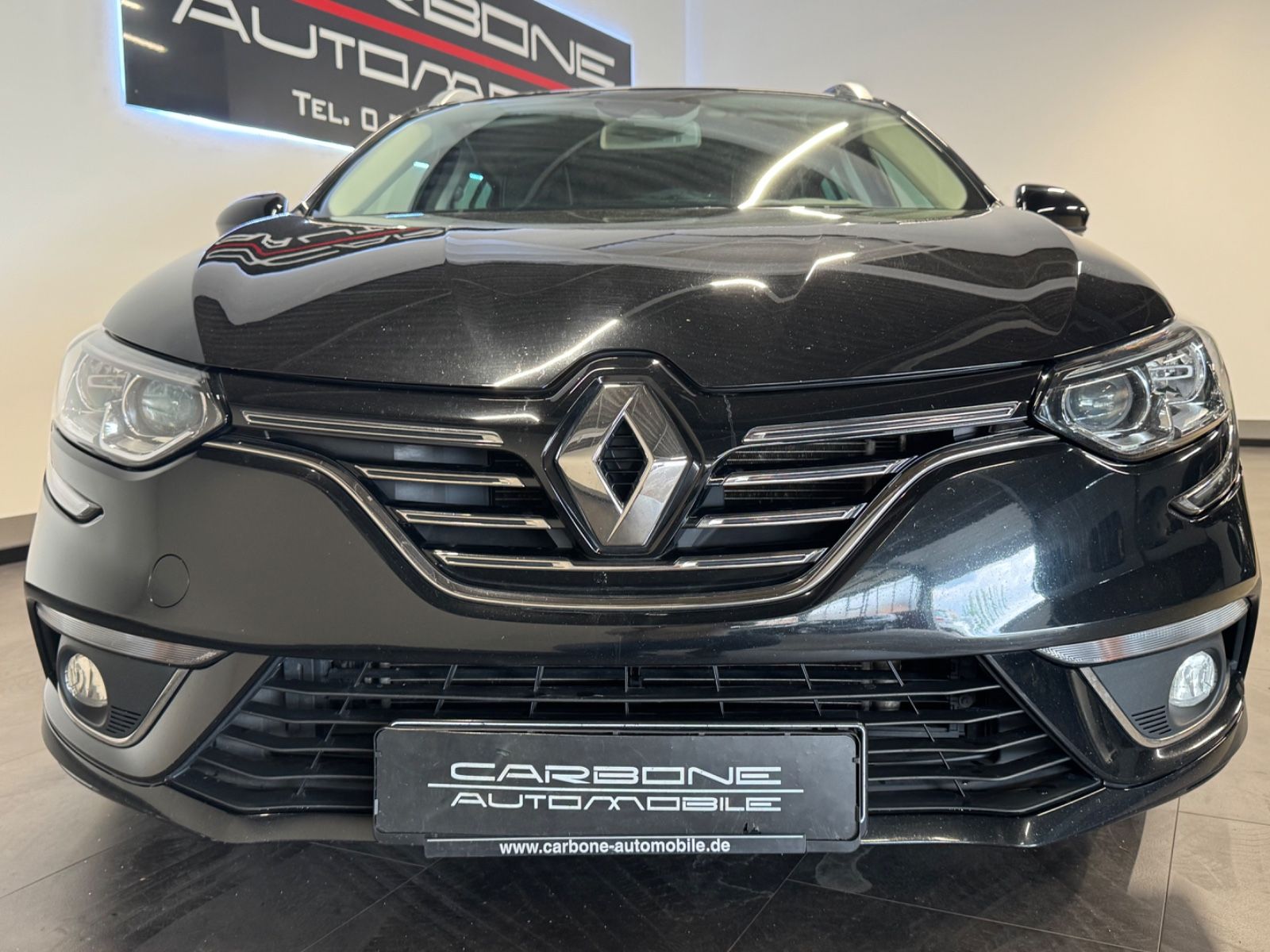 Renault Megane IV Grandtour BOSE-Edition - Samsaru's Car Outlet