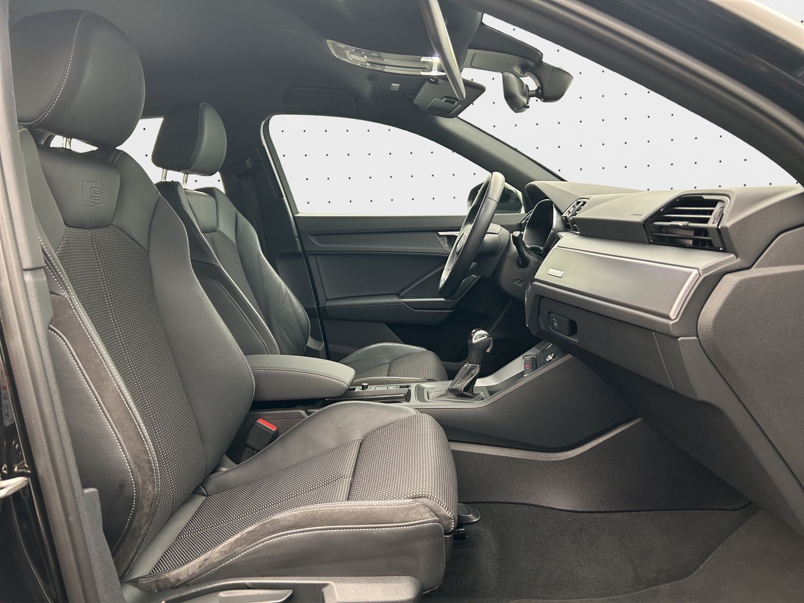 Audi Q3 Sportback 40 TDI qu S line - Samsaru's Car Outlet