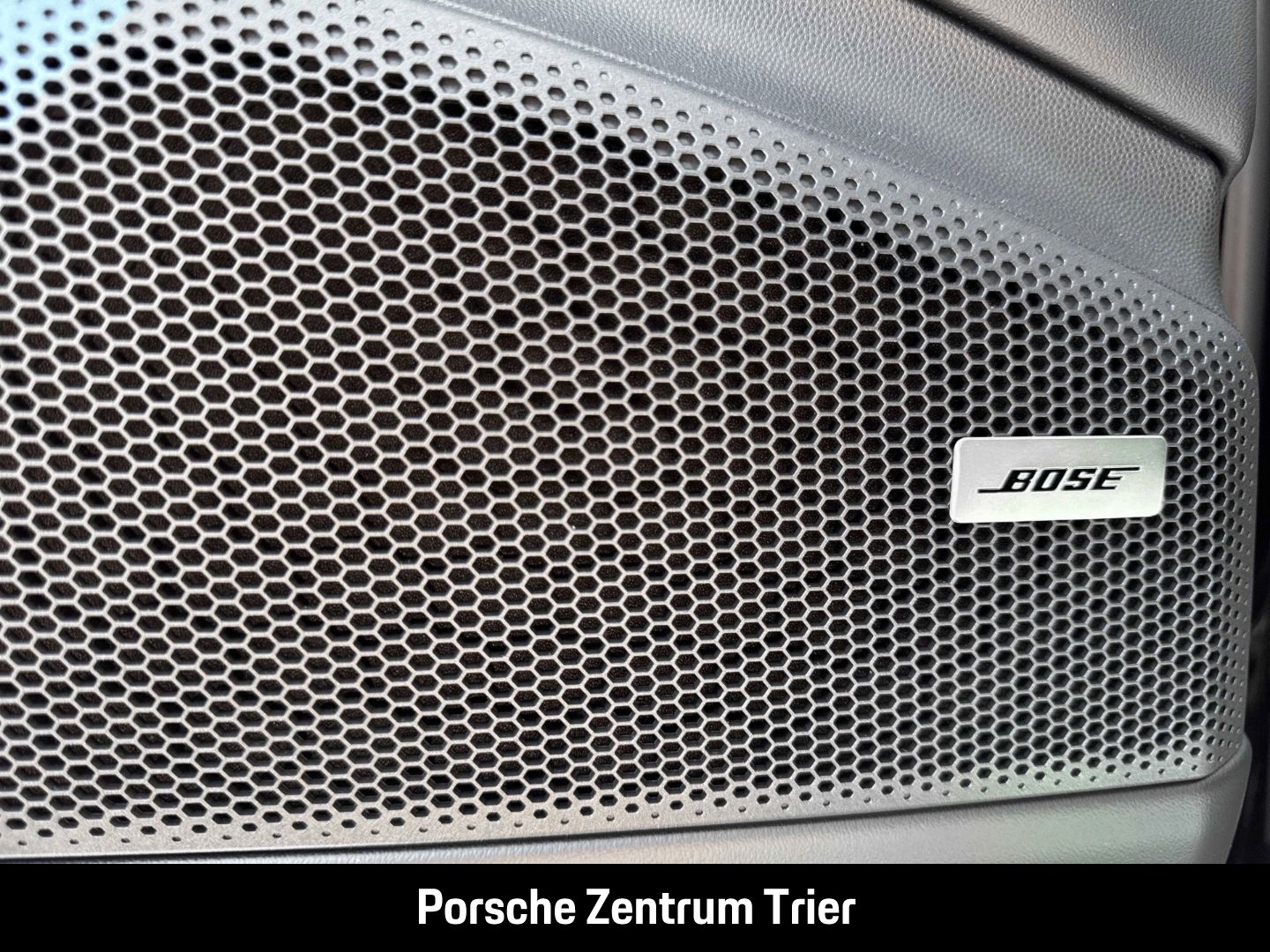 Porsche Macan 4 BOSE Panoramadach Luftfederung InnoDrive