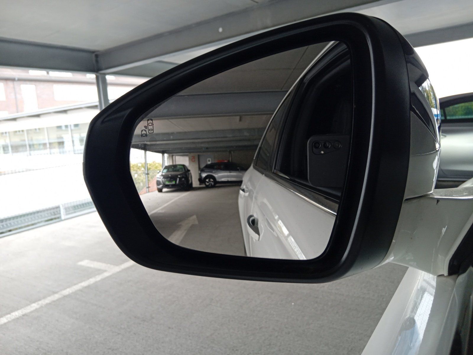 DS Automobiles DS7 Crossback E-Tense Rivoli Navi+SHZ+2xKlima