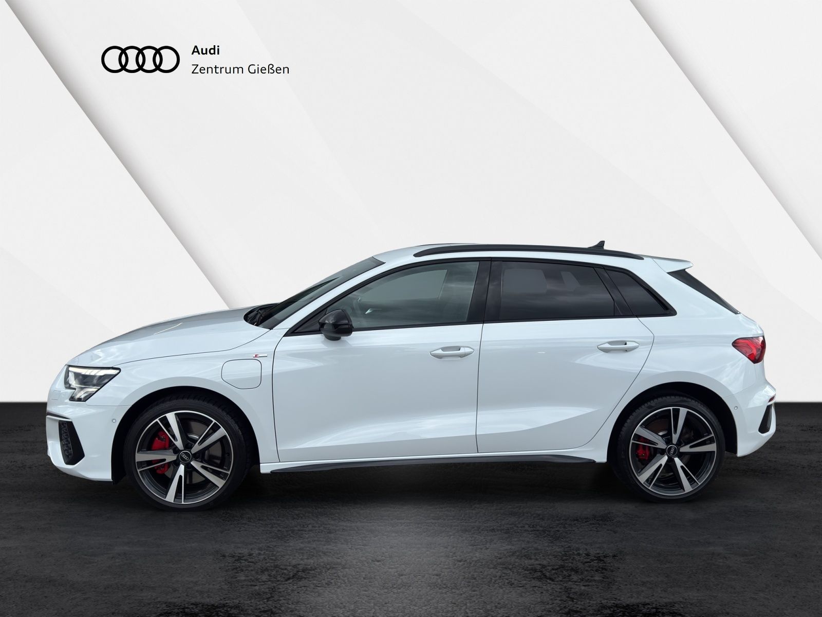 Audi A3 Sportback 45 TFSI e S line Black - Samsaru's Car Outlet